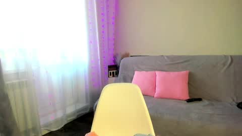 Snapshot of vik_and_love chatting on May 25, 3:34 am Vika online show from May 25, 3:34 am