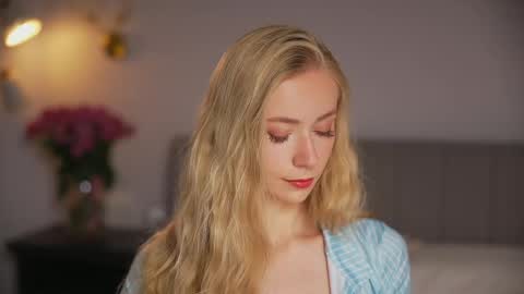 Snapshot of vika54784 chatting on May 18, 4:40 am vika54784 online show from May 18, 4:40 am