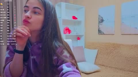 vikiberry online show from March 1, 2:52 pm