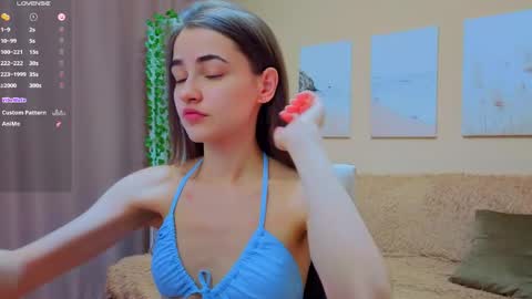 vikiberry online show from June 2, 10:06 am