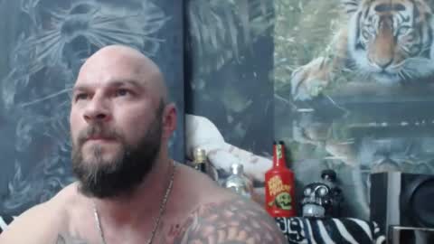 Snapshot of viking_me chatting on April 19, 5:34 pm viking online show from April 19, 5:34 pm