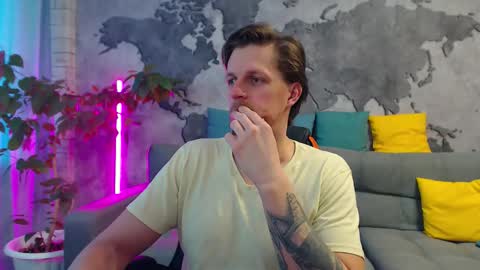 vikingchrisss online show from April 8, 10:04 am