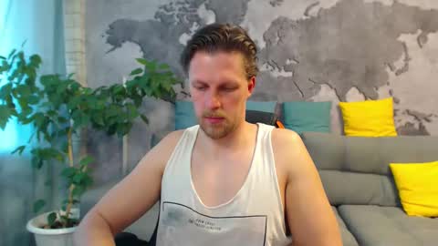 Snapshot of vikingchrisss chatting on May 3, 9:37 am vikingchrisss online show from May 3, 9:37 am