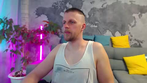 Snapshot of vikingchrisss chatting on May 15, 10:00 am vikingchrisss online show from May 15, 10:00 am