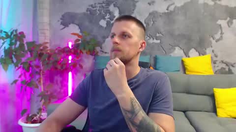 Snapshot of vikingchrisss chatting on May 22, 10:54 am vikingchrisss online show from May 22, 10:54 am