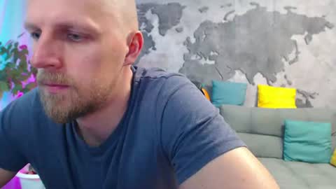 Snapshot of vikingchrisss chatting on June 15, 10:06 am vikingchrisss online show from June 15, 10:06 am