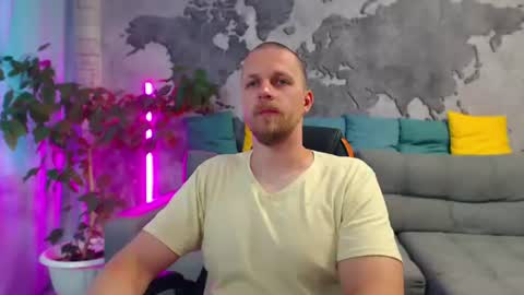 Snapshot of vikingchrisss chatting on July 21, 11:12 am vikingchrisss online show from July 21, 11:12 am