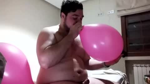 Snapshot of vikingo3333893888 chatting on December 27, 6:53 pm Vikingo online show from December 27, 6:53 pm