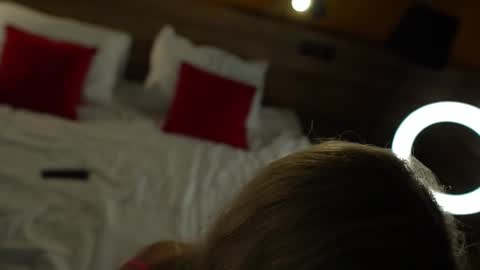 VIKKI online show from September 21, 9:22 am