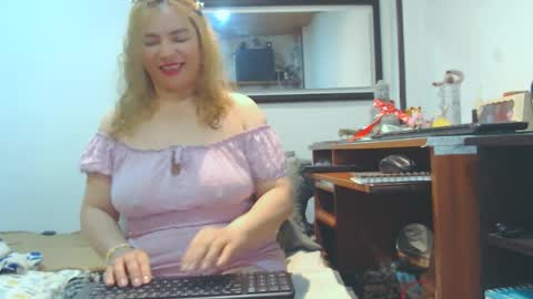 VIKKKTORIAAA online show from February 4, 5:10 am