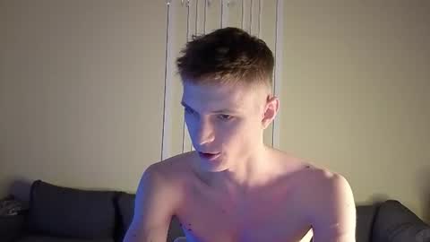 Snapshot of viksons chatting on June 13, 9:46 pm Max online show from June 13, 9:46 pm
