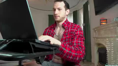 Snapshot of viktor_secret chatting on June 13, 4:54 am fansly VITEKsecret online show from June 13, 4:54 am
