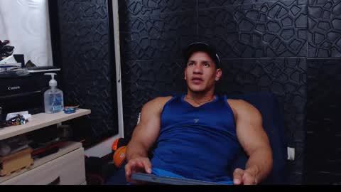 Viktor Herrera online show from January 5, 11:22 pm