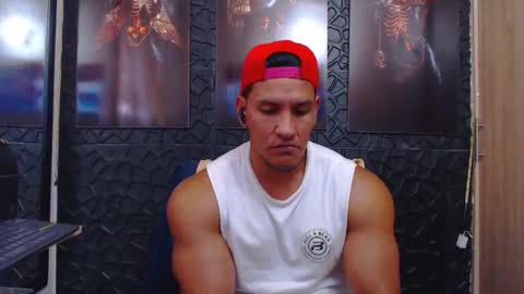 Viktor Herrera online show from April 18, 6:23 pm