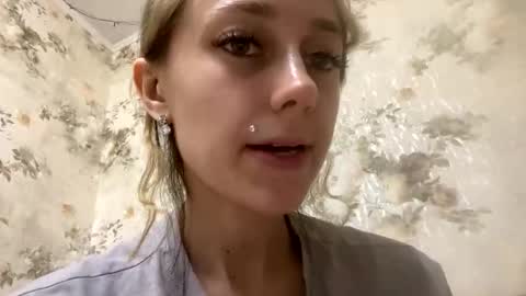 Sweett online show from May 15, 11:01 pm