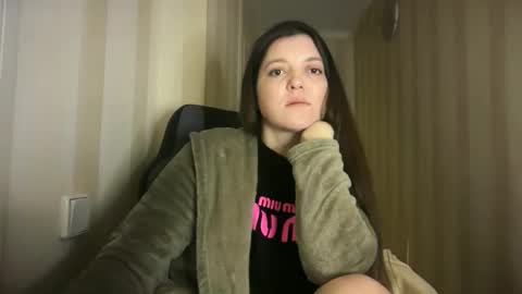 Snapshot of viktoria_most chatting on January 17, 11:52 pm Viktoria Most online show from January 17, 11:52 pm