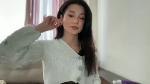 Snapshot of viktoriia9604 chatting on May 7, 9:36 am viktoriia9604 online show from May 7, 9:36 am