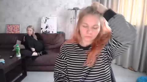 Snapshot of viktorlonsky chatting on December 4, 5:27 am viktorlonsky online show from December 4, 5:27 am