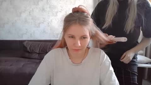 Snapshot of viktorlonsky chatting on December 11, 5:43 am viktorlonsky online show from December 11, 5:43 am