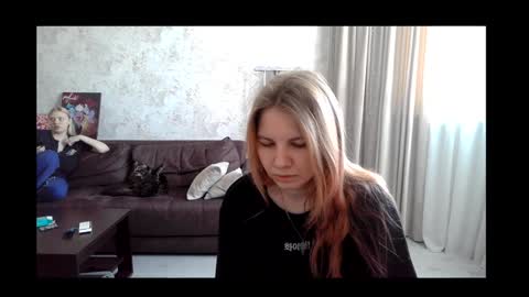 Snapshot of viktorlonsky chatting on February 7, 6:56 am viktorlonsky online show from February 7, 6:56 am