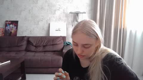 Snapshot of viktorlonsky chatting on March 6, 8:41 am viktorlonsky online show from March 6, 8:41 am