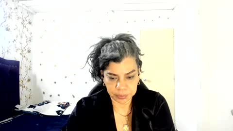 Snapshot of vikyadams chatting on June 25, 5:45 am VIKY ADAMS online show from June 25, 5:45 am