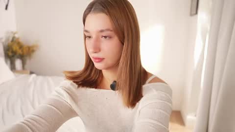 Snapshot of villanelle_l chatting on May 14, 10:11 am Lana online show from May 14, 10:11 am