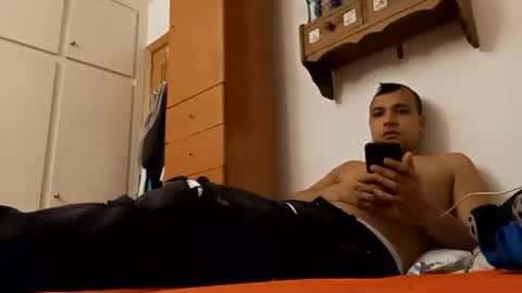 Snapshot of vimaroqui chatting on December 10, 9:12 am vimaroqui online show from December 10, 9:12 am