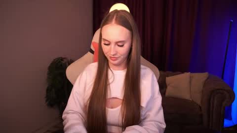 Snapshot of vimilka chatting on April 13, 11:16 am Vi online show from April 13, 11:16 am
