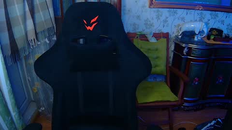 Snapshot of vince__dice chatting on December 21, 6:41 am Dimoooooon online show from December 21, 6:41 am