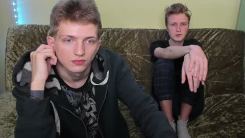 Snapshot of vince__dice chatting on December 29, 7:11 pm Dimoooooon online show from December 29, 7:11 pm