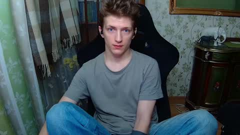 Snapshot of vince__dice chatting on February 28, 2:53 am Dimoooooon online show from February 28, 2:53 am