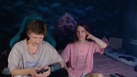 Snapshot of vince__dice chatting on September 28, 11:43 pm Dimoooooon online show from September 28, 11:43 pm