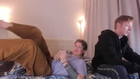 Snapshot of vince__dice chatting on October 22, 9:03 pm Dimoooooon online show from October 22, 9:03 pm