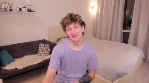 Snapshot of vince__dice chatting on November 7, 8:09 pm Dimoooooon online show from November 7, 8:09 pm