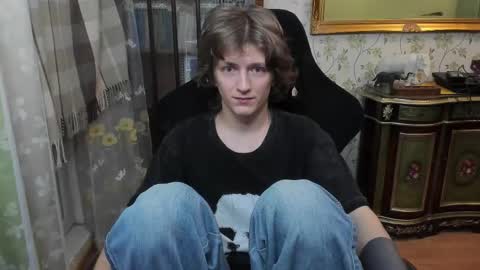 Snapshot of vince__dice chatting on February 12, 8:26 pm Dimoooooon online show from February 12, 8:26 pm