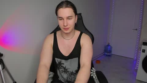 Vincent Strong online show from January 22, 2:14 pm