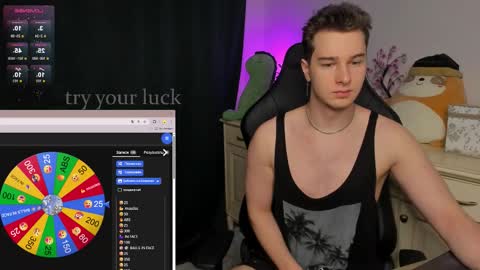 Vincent Strong online show from December 3, 3:25 am