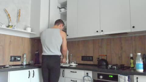 Vincent.  uncut 18cm online show from December 29, 8:44 am