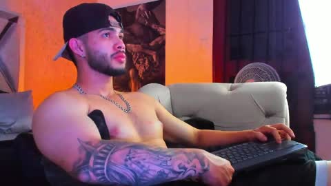 Vincent online show from April 5, 5:04 am