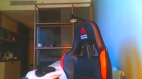 vincentprice69 online show from October 26, 11:49 am