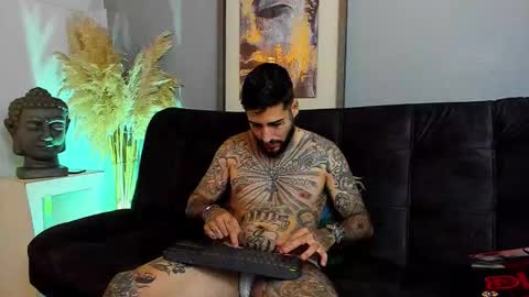 Vincent Sartori online show from December 3, 7:56 pm