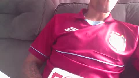 Snapshot of viniviniceco chatting on February 3, 12:21 pm viniviniceco online show from February 3, 12:21 pm