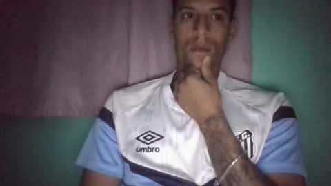 Snapshot of viniviniceco chatting on February 28, 2:45 am viniviniceco online show from February 28, 2:45 am