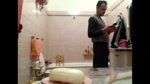 Snapshot of vinmin90 chatting on March 2, 3:52 pm Zenith online show from March 2, 3:52 pm