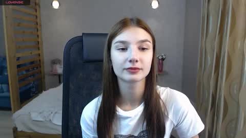 violaberry__ online show from September 27, 2:16 am