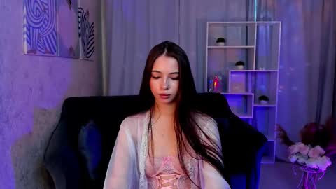 Snapshot of violarivera chatting on December 4, 8:23 am violarivera online show from December 4, 8:23 am