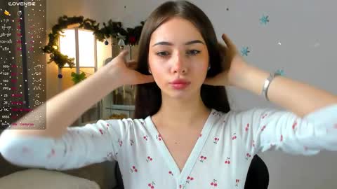 Snapshot of violarivera chatting on January 9, 9:56 am violarivera online show from January 9, 9:56 am