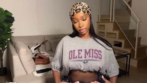 Fantasy Black Girl online show from November 4, 6:56 am