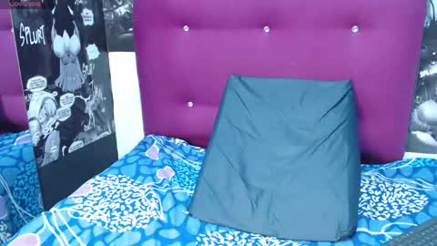 Snapshot of violet_angel13 chatting on April 21, 2:12 pm Violet online show from April 21, 2:12 pm